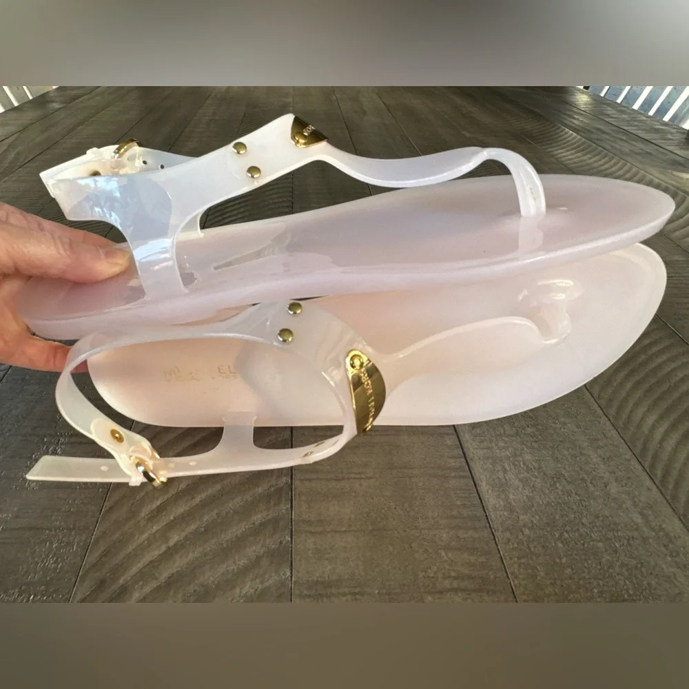 MICHAEL Michael Kors - MK Plate Jelly Thong Sandals Women's Size 7 (NWOT)